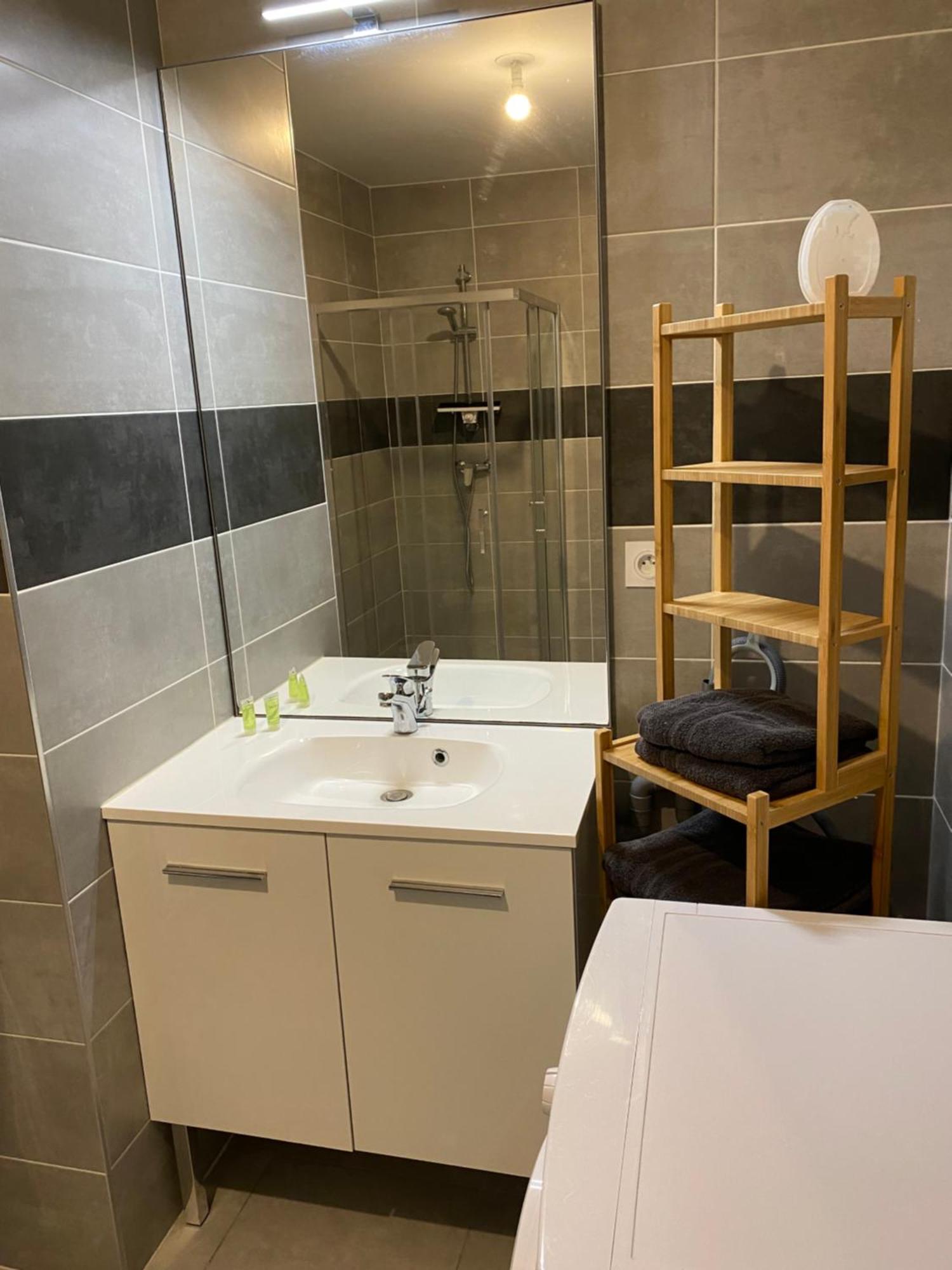 Appartement Neuf A St Jean De Niost Tout Confort 圣约翰德尼奥斯特 外观 照片